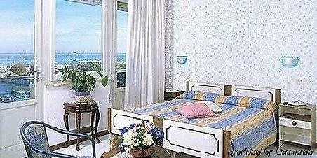 Hotel Giulietta Riccione 3*,